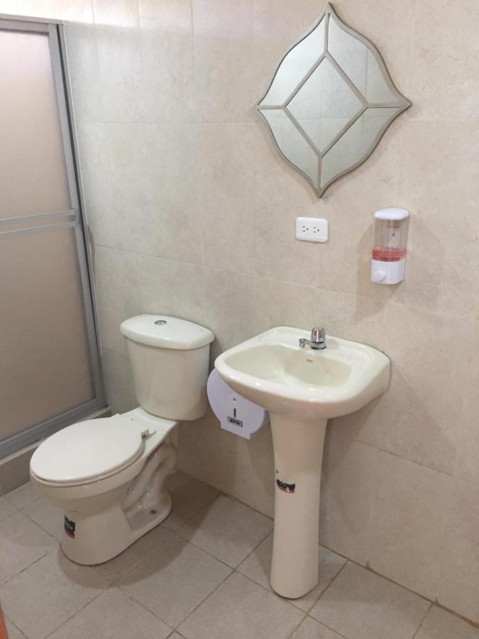 Tababela Airport B&B מראה חיצוני תמונה